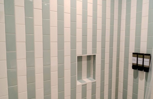 Biloxi Hotel | Government St. Balcony Suite 203