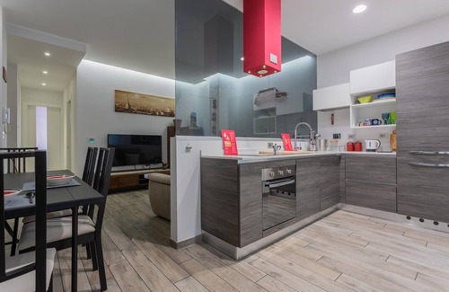 Santa Rita Apartment | Graglia Modern Apartment by Wonderful Italy