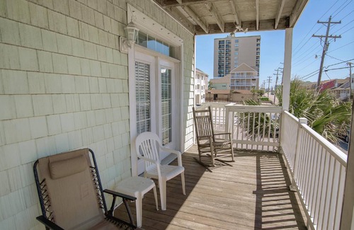 North Myrtle Beach House | Grand Cayman Villas by Coastline Resorts