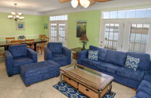 North Myrtle Beach House | Grand Cayman Villas by Coastline Resorts