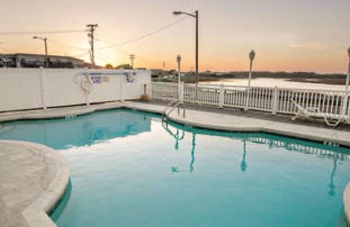 North Myrtle Beach House | Grand Cayman Villas by Coastline Resorts
