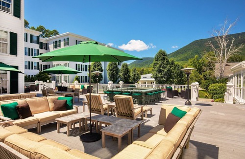 Manchester Apartment | Grand Equinox | 2 Queen Room + Adventure Delights