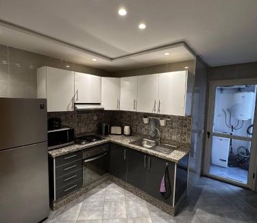 Quartier Des Mimosas Apartment | Grand et confortable appartement au centre de Kénitra