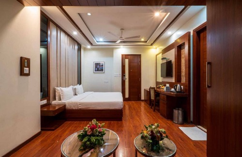 Greater Kailash I Hotel | Grand Ffour