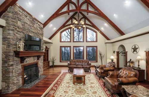 Wears Valley Cabin | Grand Holiday Retreat Fitness Center Cinema Arcade Games Pinball
