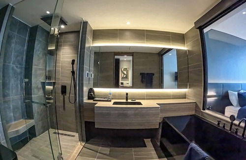 Sihanoukville City Centre Hotel | Grand La Vogue Hotel & Casino