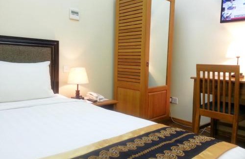 Botahtaung Hotel | Grand Laurel Hotel