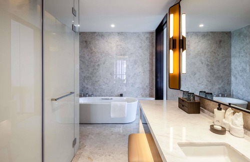 Wujiagang Qu Hotel | Grand Mercure Yichang Waitan