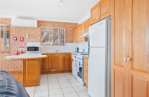 Narooma Apartment | Grand Pacific 1 Unit 4 - First Floor