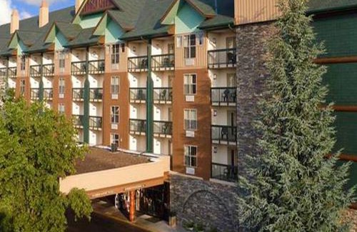 Pigeon Forge Hotel | Grand Smokies Resort Lodge Pigeon Forge