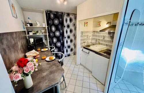 Le Breuil Apartment | Grand Studio au calme