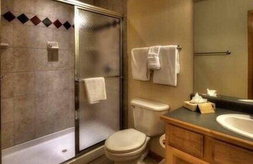 Four O'Clock Resort | Grand Timber Lodge Resort, Fireplace, Ski-In/Out