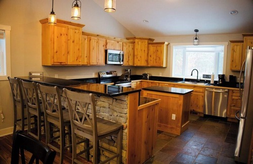 Interlochen House | Grand Traverse Therapy-Hot Tub/PoolTable/AC