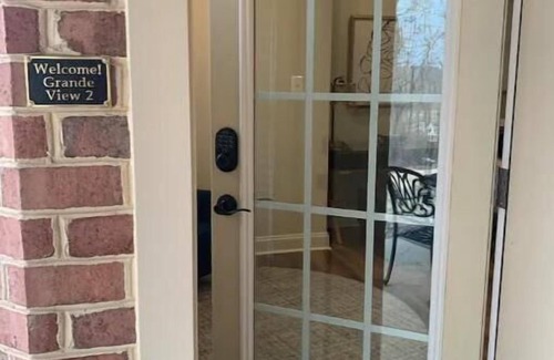 Cardiff Apartment | Grande View 2