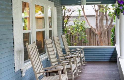 Lodi House | Grape Escape Inn & Suites