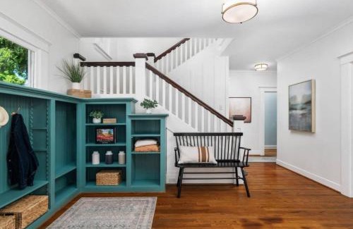 Lodi House | Grape Escape Inn & Suites