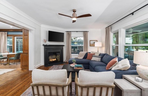 Lodi House | Grape Escape Inn & Suites