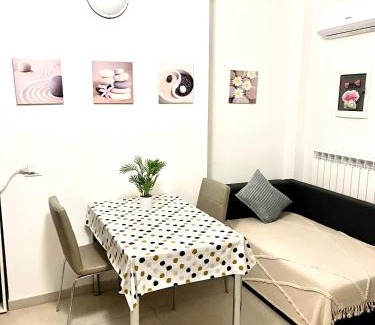 Cadorago Apartment | Grazioso Bilocale della Rosa a Cadorago