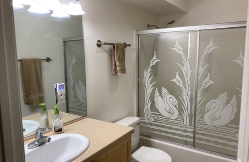 Sunridge Estates Condo | Great 3 Bedroom condo Ground floor, Close to Lake Mohave, Laughlin