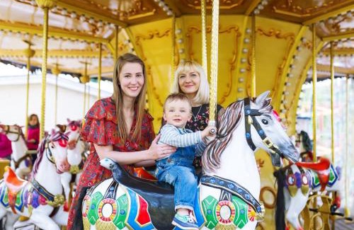 Hopton Other | Great Caravan At Breydon Water Holiday Park, Ref 10086B