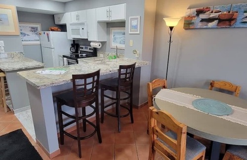 South Padre Island Condo | Great Family Condo * EZ Beach Access * SpaceX view (Gulfview II #604) by RedAwning