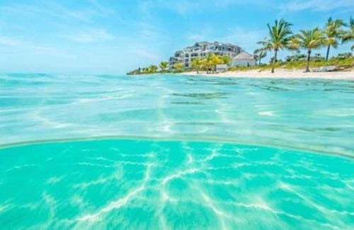 Grace Bay Apartment | Great For Families! Stunning Pool + Location