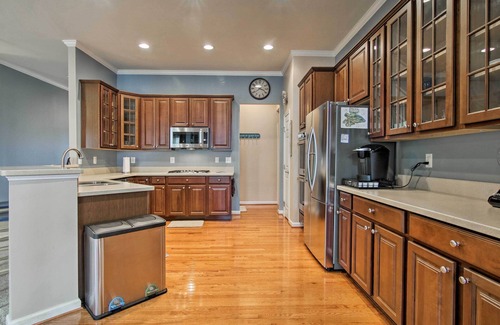 The Commons House | Great for Groups: Bayside Resort Home w/Patio