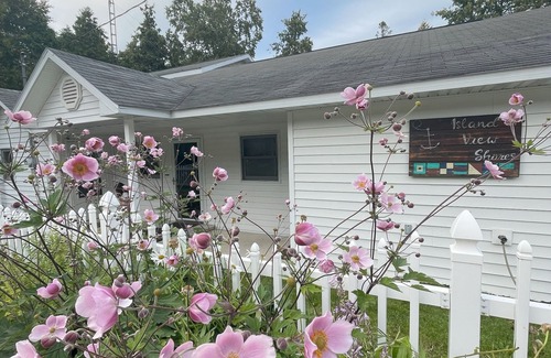 Cheboygan House | Great Lake Home with stunning Mac Bridge views, 150' private beach. Pet Friendly