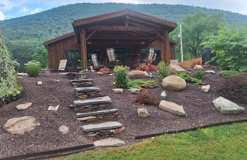 Jersey Mills House | Great location directly on Big Pine Creek with trail access