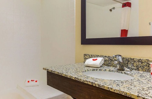 Moline House | Great Location Near Center for Belgian Culture! Pets are Allowed, Free Parking