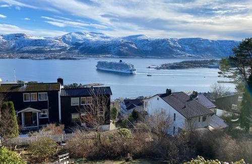 Alesund Apartment | Great place with a stunning view of the mountains and the fjord