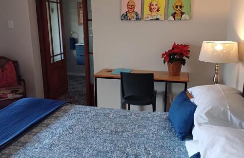 Fish Hoek Bed & Breakfast | Great views from your own private entrance - Fish Hoek