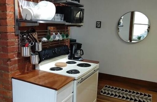 CUF Condo | Great views in OTR, lots of parking & big yard!