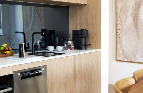 South Coast House | Green Door Kiama - Eco Luxury, EVC, Ocean Views, Pet Friendly.