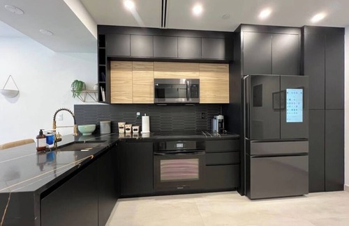 Greenpoint Condo | Greenpoint 1bdrm 1 bath condo with private parking