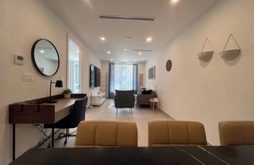 Greenpoint Condo | Greenpoint 1bdrm 1 bath condo with private parking