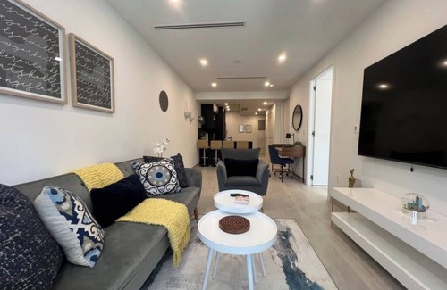 Greenpoint Condo | Greenpoint 1bdrm 1 bath condo with private parking