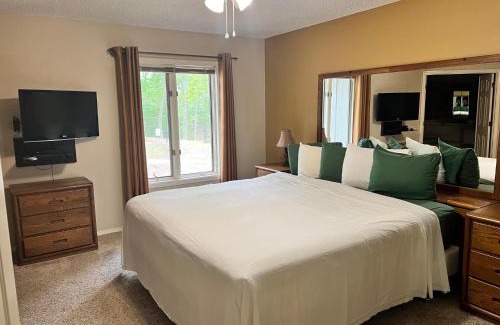 Bella Vista Apartment | Greens One Vacation Home 16