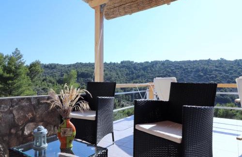 Vela Luka Ski Chalet | Greenside Cottage Lumi