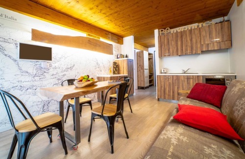 Tschaval Apartment | Gressoney La Trinitè Bilo with View and 4pax AMLodge