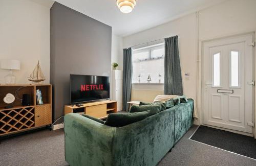 Grimsby House | Grimsby City Centre stay