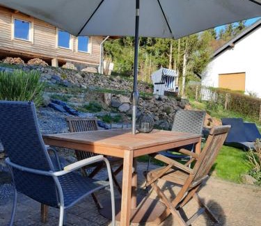 Nettersheim Apartment | Große Auszeit Eifel mit Sauna, Kamin und Terrasse