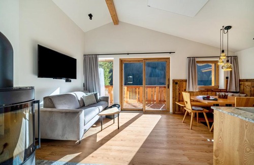 Martello Apartment | Grogg 608 Apt I I