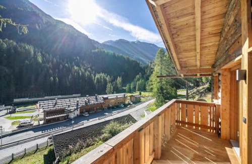 Martello Apartment | Grogg 608 Apt I I