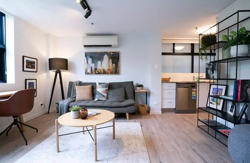 New Farm Apartment | Groovy! ~ Central New Farm ~ Walk to CBD