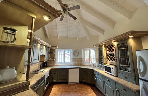 Bois d'Orange House | Gros Islet - Villa - Sleeps 8 - Pool - Seaside