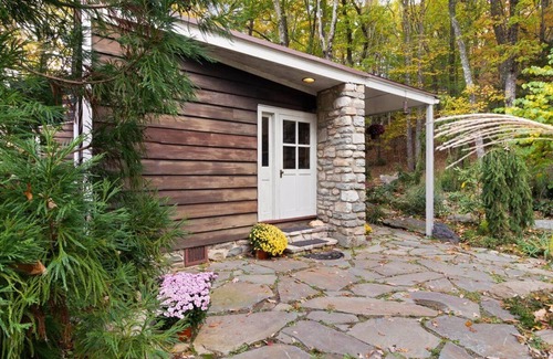 Skytop Cabin | Grotto Grove A Private Poconos Cabin -Secluded Retreat w/Firepit & Trail Access