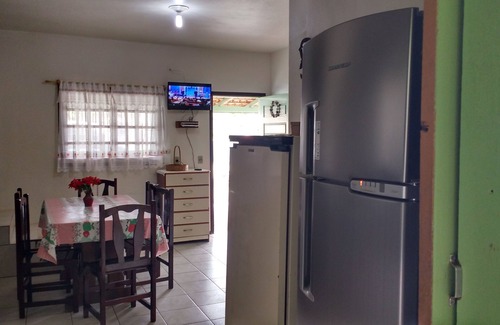 Praia do Ervino Apartment | Ground floor apartment with three bedrooms 100 meters from the sea.