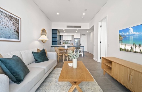 North Fremantle Apartment | Ground Floor Apartment with Private Courtyard