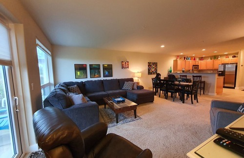 Westport Condo | Ground Floor Beach Condo Ocean Views Pool Hot Tub Gym Pet Friendly